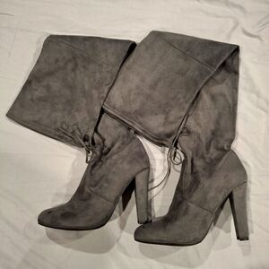 Over the Knee Steve Madden Grey Women's Boots